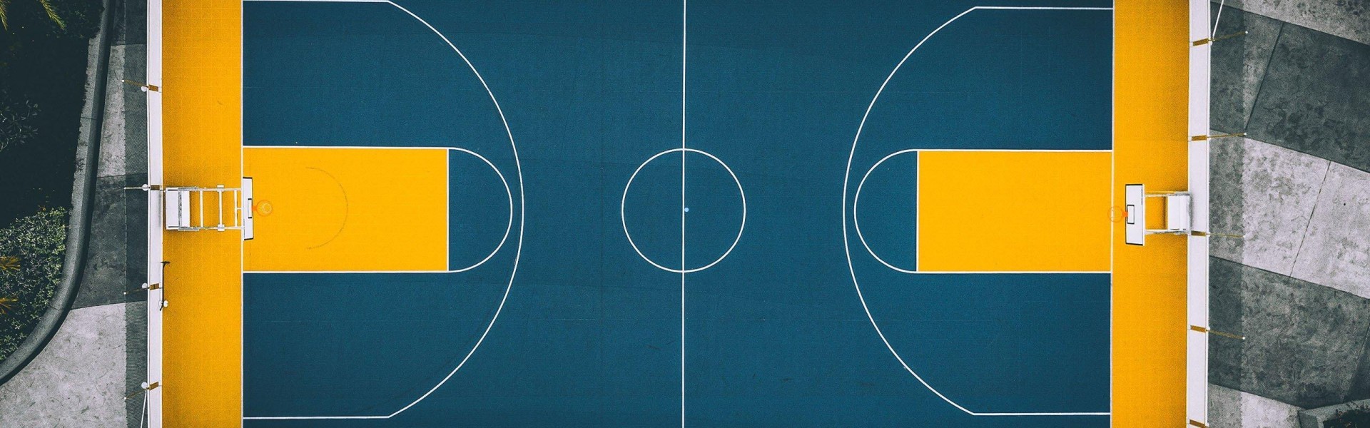 华体会|字母哥双十数据统治内线，沃克高分难救主，雄鹿力克老鹰获险胜