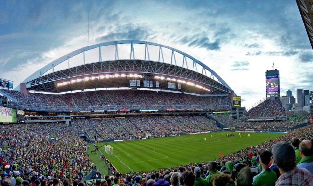 hth：科尔回顾执教初心，库里早是全明星，首年助其夺冠成就传奇