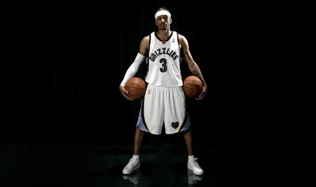 hth|拉卡泽特专访引爆足坛，盛赞本泽马上赛季传奇带队力压C罗，直言梅西乃历史最佳